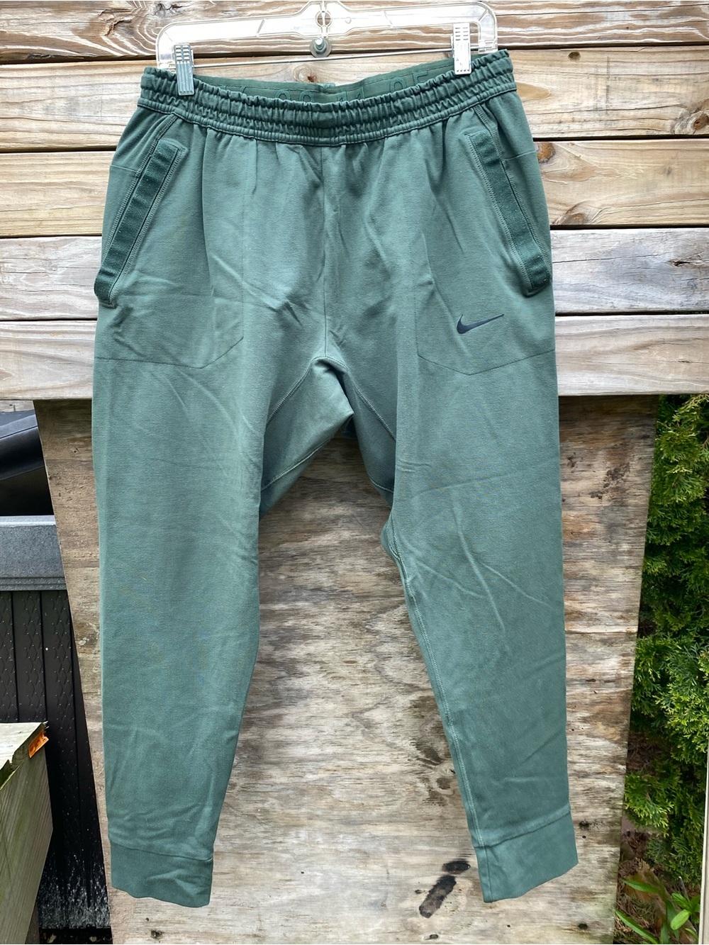 Mens Nike Sportswear Tech Pack Jogger Galactic Jade Green Size Large